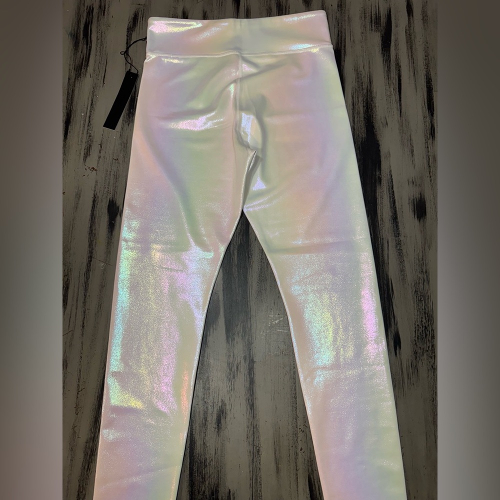 Carbon38 Shimmering White Leggings New with Tags - Picture 9 of 9